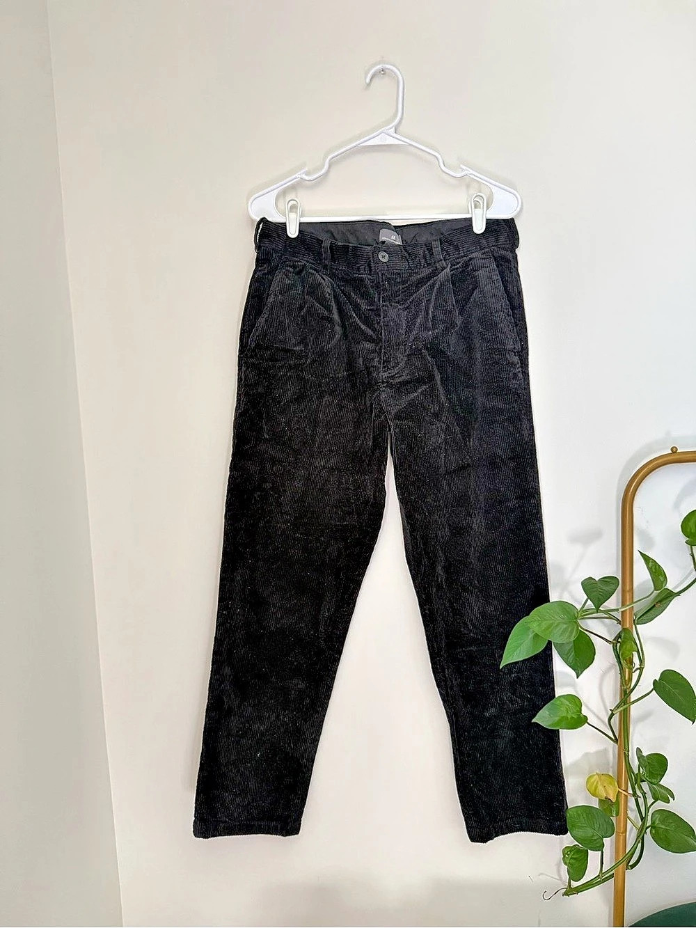 H&M Regular Fit Corduroy Pants Black Waist 32